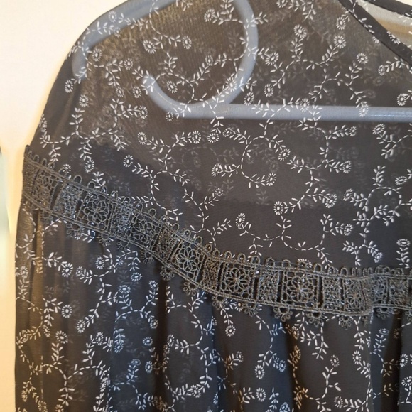 Ella Moon Black Sheer Long Sleeve Lace Trim Floral Print Mini Dress Size Medium - Picture 5 of 7